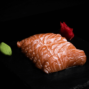 07. SASHIMI SAKE 8